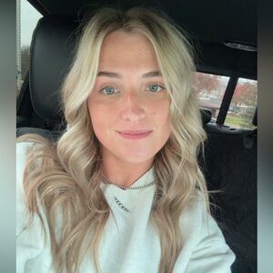 Meet your Posher, Annette